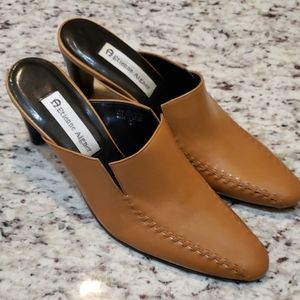 Etienne Aigner Heels